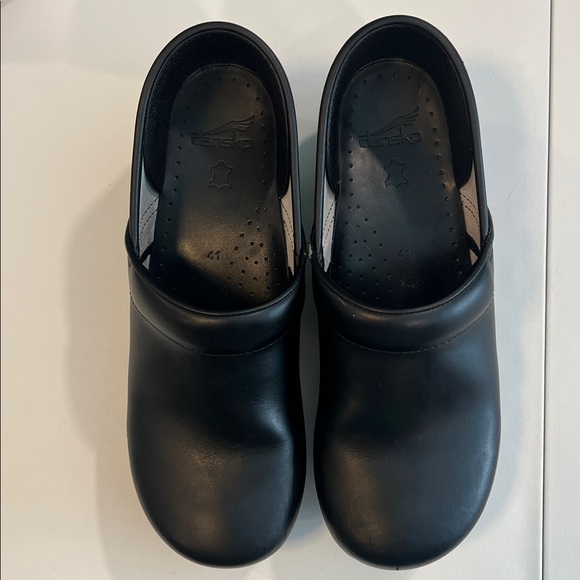 Dansko - 41, Black Leather Slip-On Clogs, comfort shoes - Picture 2 of 8